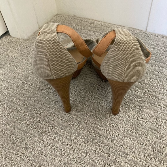 Gray and tan strappy heels - Picture 2 of 2
